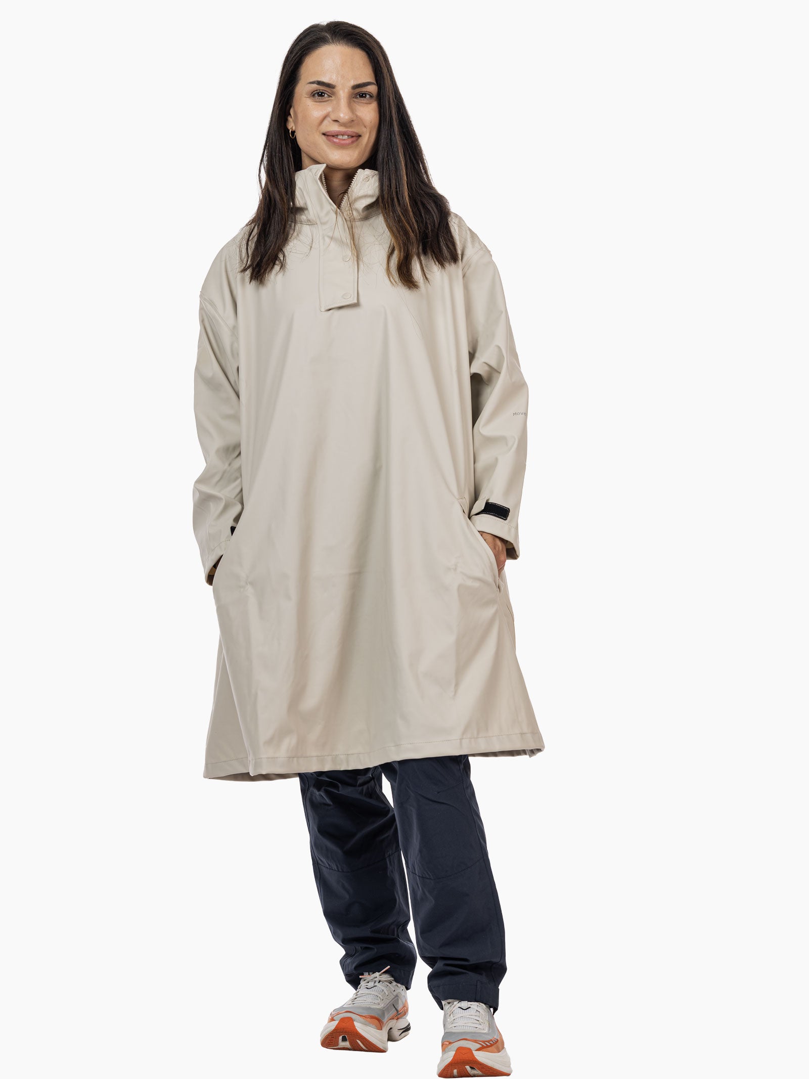 Pakketilbud – Ruskevær regnponcho + Lyngseidet turbukse til dame i Lys beige/Midnight – kun 1 099 kr